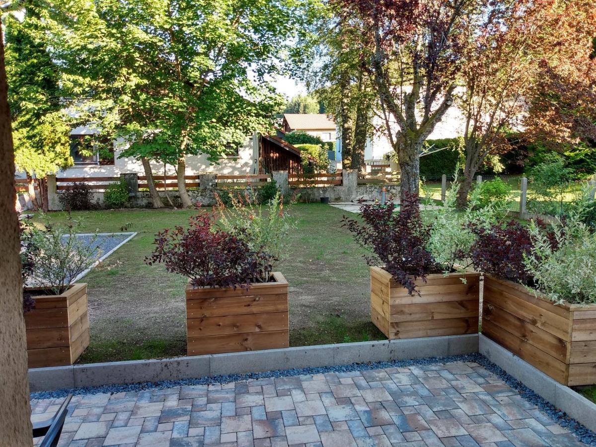 Gite Les Eglantines Rez-De-Jardin Жерарме Екстер'єр фото